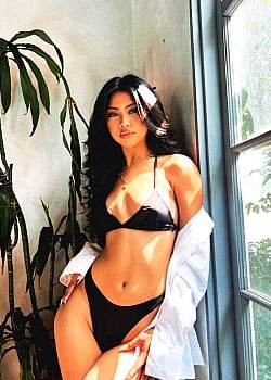 Alyanna Joelle image 2 of 4