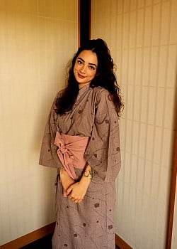 Alyska image 2 of 4