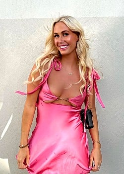 Alyssa Day image 2 of 2