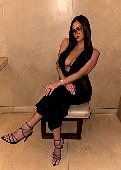 Alyssa Elizabeth image 1 of 4