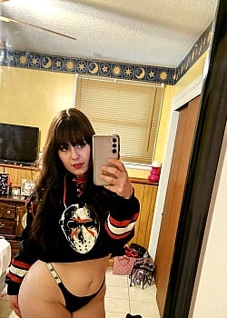 Alyssa Magrone image 3 of 3