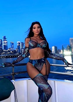 Alyssa Noel image 1 of 4