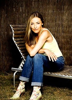 Amanda Donohoe image 3 of 4