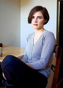 Amanda Knox image 2 of 2
