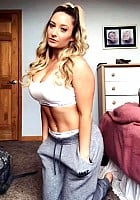 Amanda McMillan profile photo