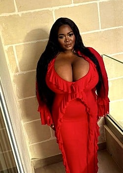 Amanda Nchoma image 2 of 3