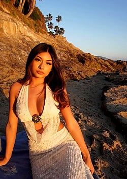Amanda Solis image 4 of 4