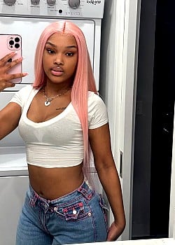 Amaria K image 2 of 3
