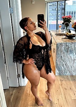 Amber Baez image 4 of 4