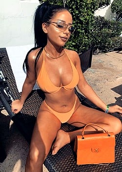 Amber Scholl image 4 of 4