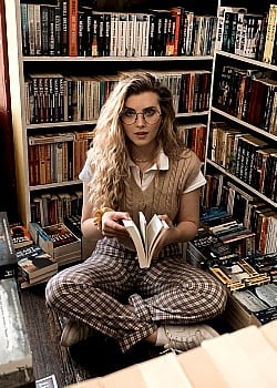 Amelia Gabbard image 1 of 4