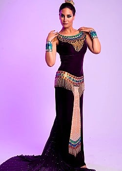 Amie Sultan image 3 of 4