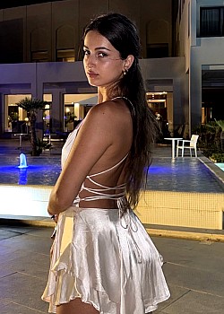 Amina Andra image 4 of 4