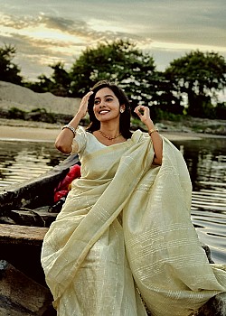 Amina Nijam image 2 of 3