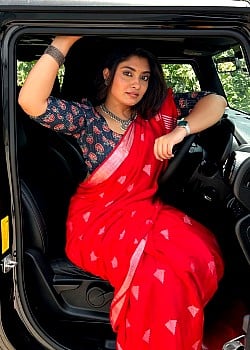 Ammu Abhirami image 1 of 4