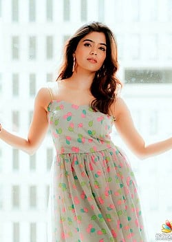 Amritha Aiyer image 1 of 4