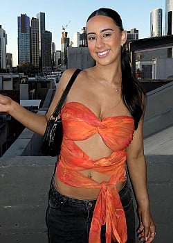 Amy Alizzi image 3 of 4