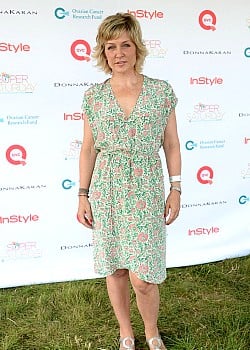Amy Carlson image 4 of 4