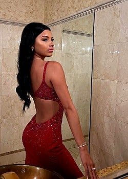 Amy Farias image 4 of 4