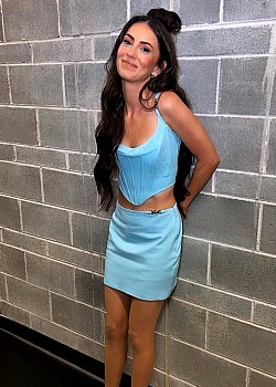 Amy Shark image 2 of 4