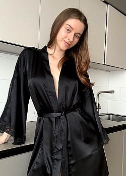 Amy Winestine image 2 of 4
