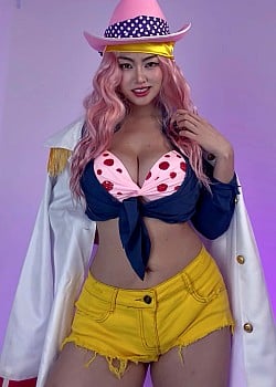Amy Zhu image 3 of 4