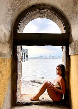 Ana Beatriz Estrella image 1 of 1