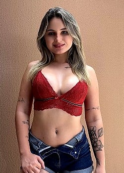 Ana Carla image 2 of 3
