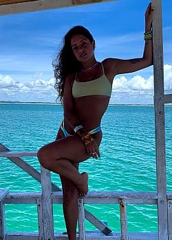 Ana Clara Winter image 3 of 3