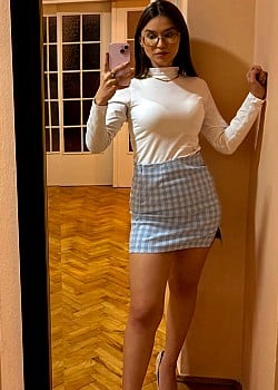 Ana Dragosavljevic image 1 of 4