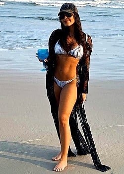 Ana Flavia Simoes image 1 of 2