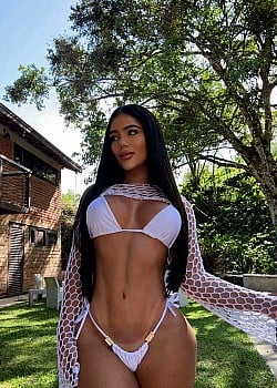 Ana Gandica image 3 of 4