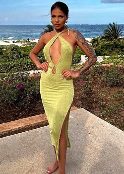 Ana Luiza (Influencer) image 1 of 4
