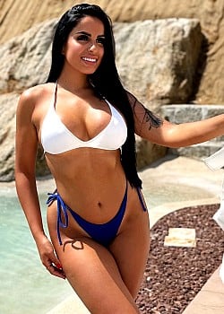 Ana Santos image 1 of 4