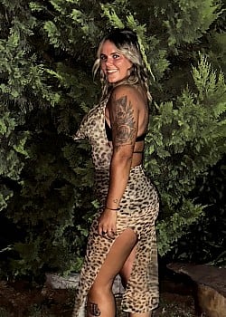 Anahi Martinez image 3 of 4