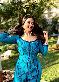 Anaika Soti image 2 of 4