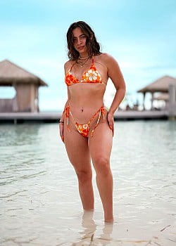 Anais Molina image 1 of 3