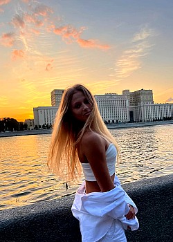 Anastasia Simakova image 3 of 4