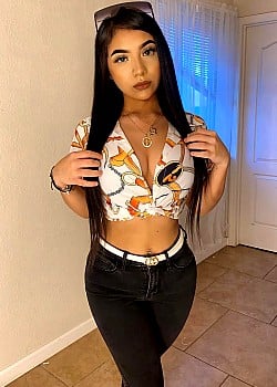 Andrea Garcia (TikTok) image 4 of 4