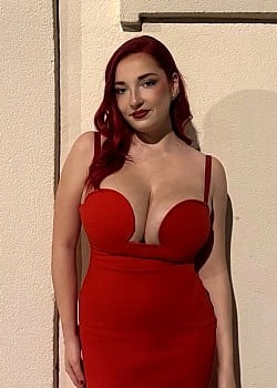 Andrea Gomez image 2 of 4