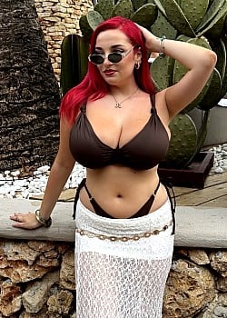 Andrea Gomez image 3 of 4