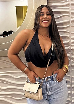Andrea Nickole image 2 of 3