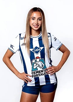 Andrea Olvera image 1 of 2