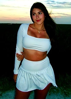 Andrea Ramoss image 3 of 4