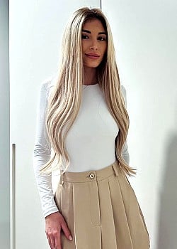 Andreea Geanina image 3 of 4