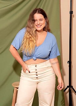 Andressa Almeida image 1 of 1