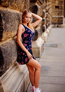 Anet Chaloupkova image 2 of 4