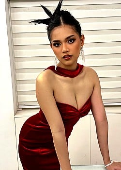 Angela Morena image 1 of 4