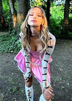 Angele image 4 of 4