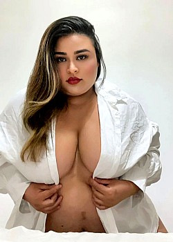 Angelica Brown Bermeo image 3 of 4